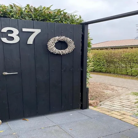 In Sint Maartenszee With Veranda