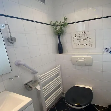 In Sint Maartenszee With Veranda *