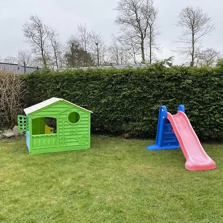 In Sint Maartenszee With Veranda Prázdninový dům Sint Maartensvlotbrug