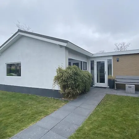 In Sint Maartenszee With Veranda Tatil Evi Sint Maartensvlotbrug