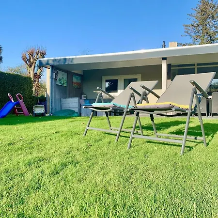 In Sint Maartenszee With Veranda Tatil Evi Sint Maartensvlotbrug