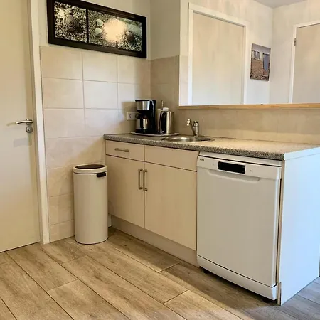 Prázdninový dům In Sint Maartenszee With Veranda *