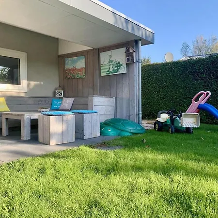 In Sint Maartenszee With Veranda Nyaraló