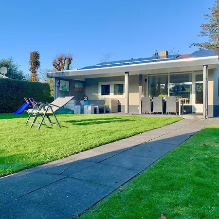 In Sint Maartenszee With Veranda *