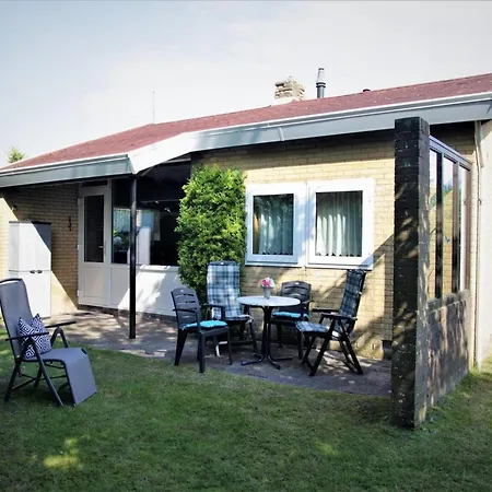 Prázdninový dům In Sint Maartenszee With Veranda *