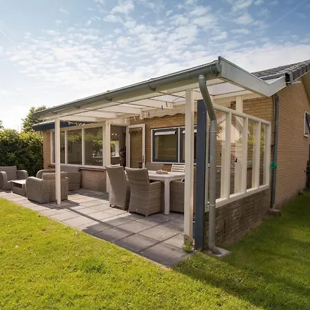 In Sint Maartenszee With Veranda * Sint Maartensvlotbrug