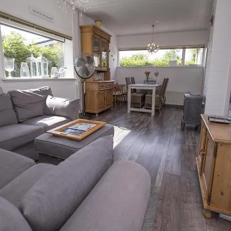 In Sint Maartenszee With Veranda