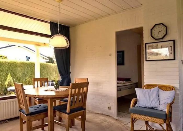 In Sint Maartenszee With Veranda Feriehus Sint Maartensvlotbrug