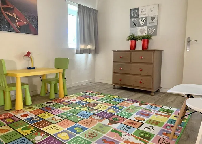 In Sint Maartenszee With Veranda Feriehus *