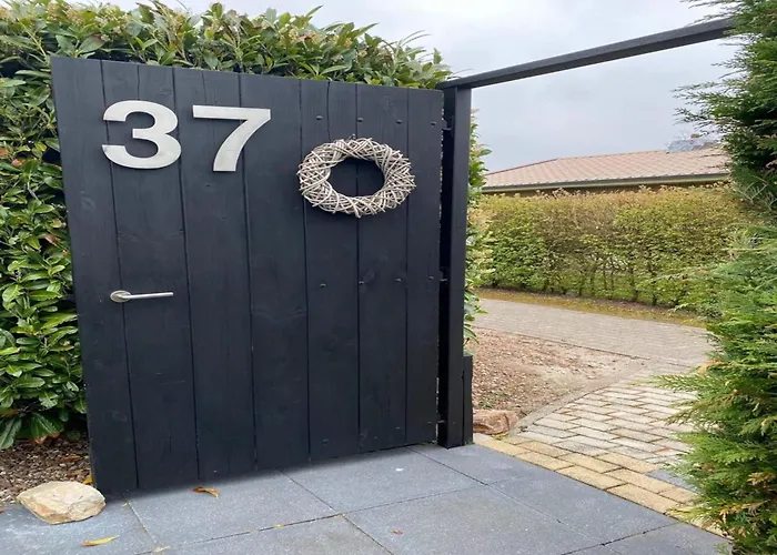 In Sint Maartenszee With Veranda