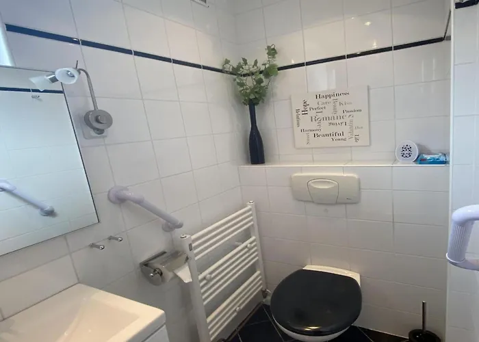 In Sint Maartenszee With Veranda *