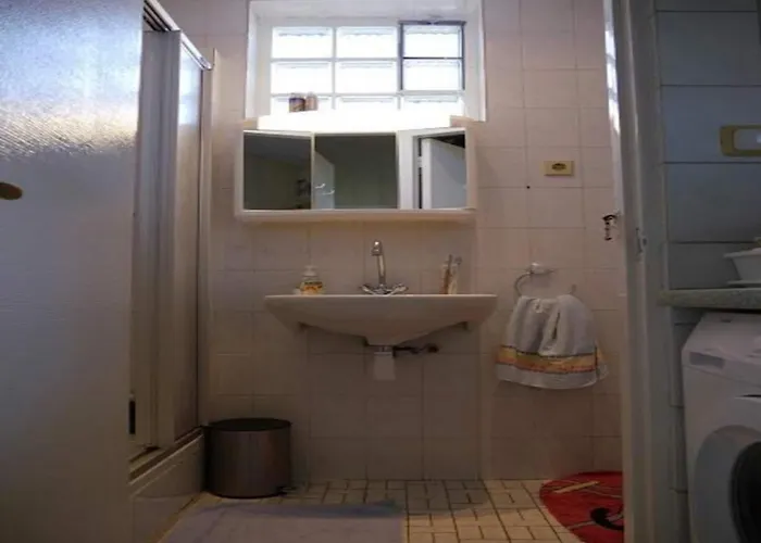 In Sint Maartenszee With Veranda Feriehus Sint Maartensvlotbrug