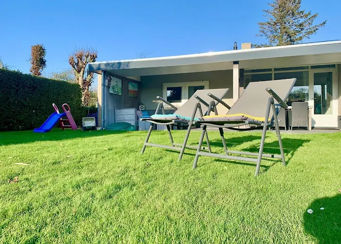 In Sint Maartenszee With Veranda Σπίτι διακοπών Sint Maartensvlotbrug