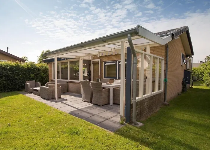 In Sint Maartenszee With Veranda * Sint Maartensvlotbrug