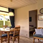 In Sint Maartenszee With Veranda בית נופש Sint Maartensvlotbrug