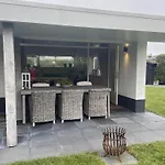In Sint Maartenszee With Veranda * Sint Maartensvlotbrug