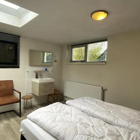 In Sint Maartenszee With Veranda Feriehus