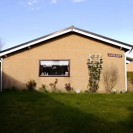 Feriehus In Sint Maartenszee With Veranda